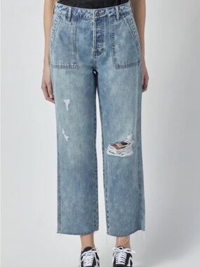 Hidden Jeans Distressed Straight Leg Raw Hem Light Wash Size 28